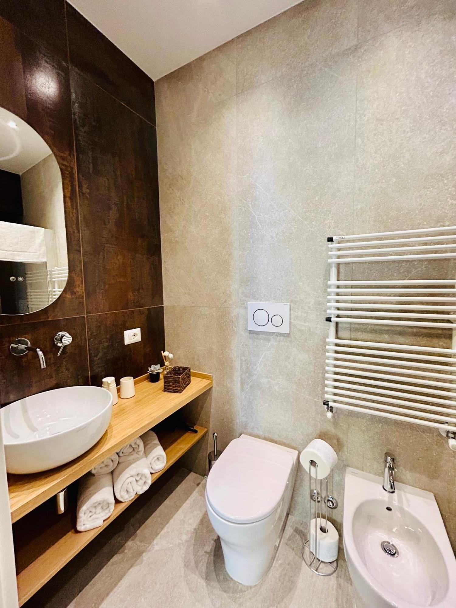 Aura Guest house
