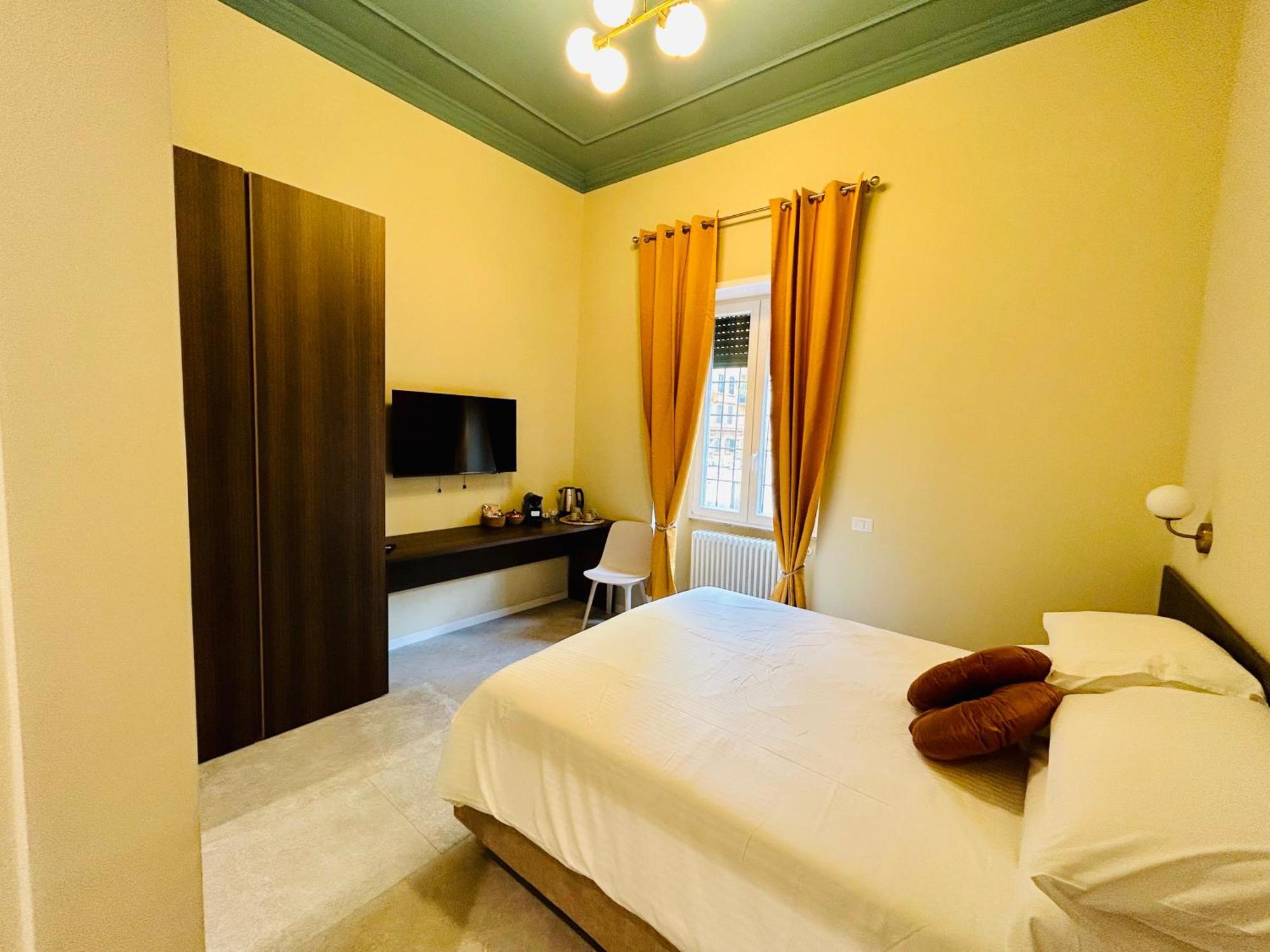 Aura Guest house *
