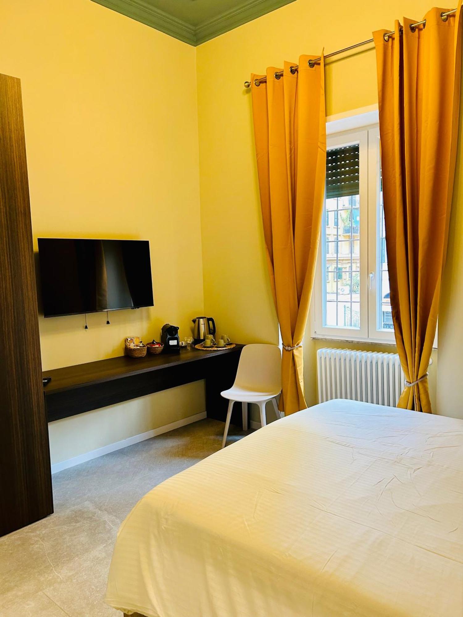 Aura Guest house