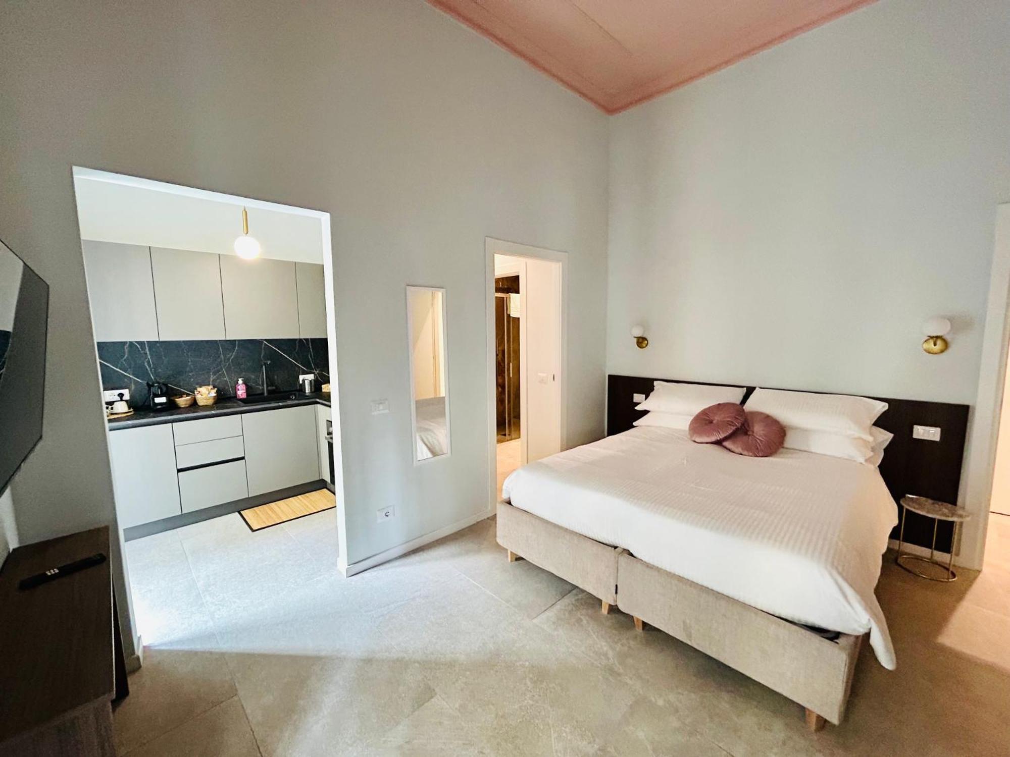 Aura Rome